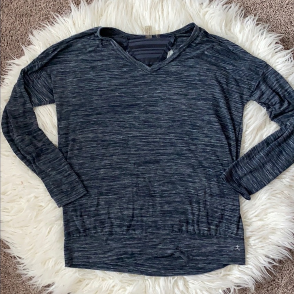 Long sleeve workout top